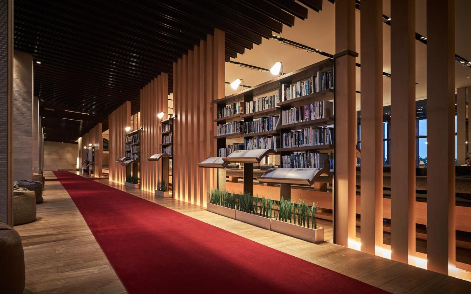 Hotel Royal Chiao Hsi Цзяосі Екстер'єр фото Library